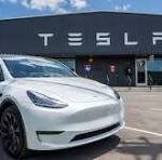 Musk urged to step down as Tesla collapses.
