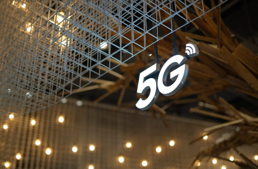 Sierra Leone to launch first 5G network powered by renewable energy